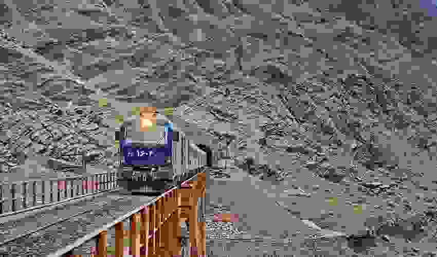 Van Tabriz Train