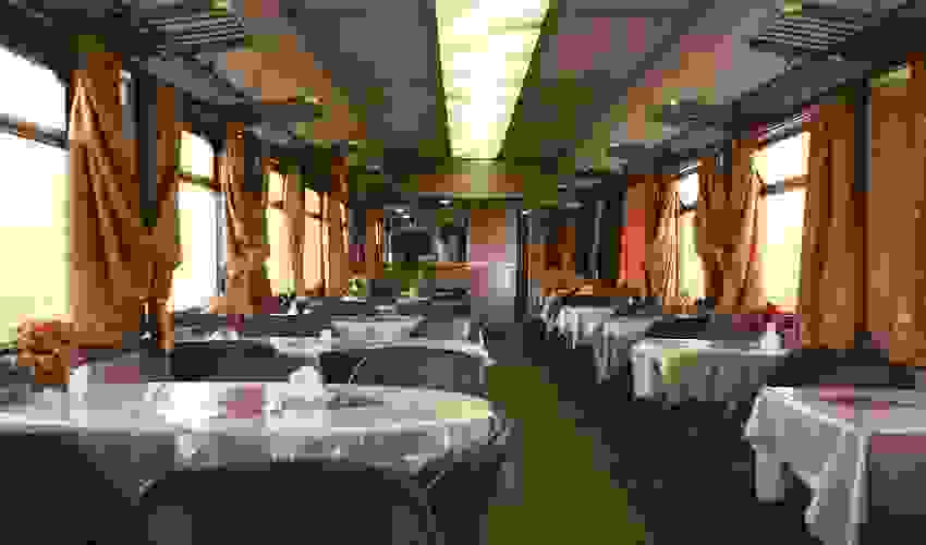 Van Tehran Train